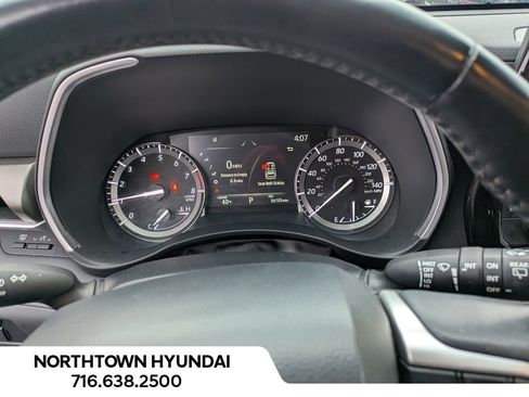 Used 2022 Toyota Highlander XLE image 8