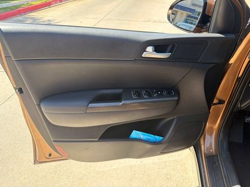 Used 2021 Kia Sportage S FWD image 15