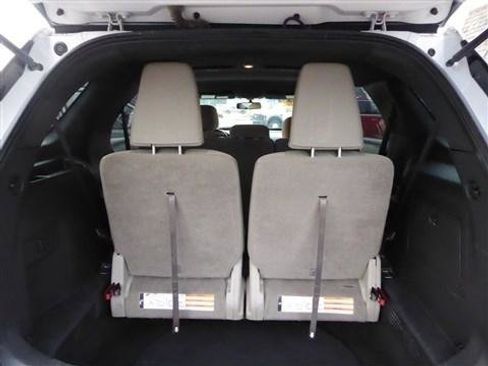 Used 2013 Ford Explorer XLT image 19
