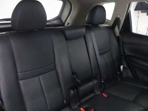 Used 2017 Nissan Rogue SL w/ SL Premium Package AWD/4WD image 19