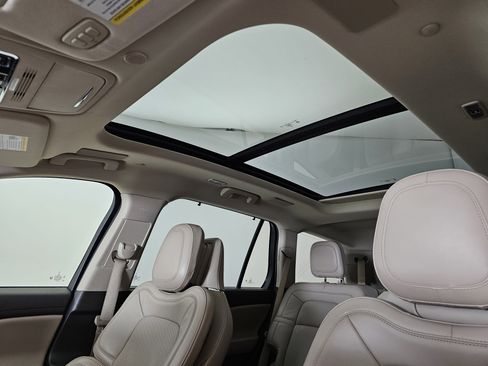 Used 2022 Lincoln Aviator Grand Touring w/ Equipment Group 301A image 11