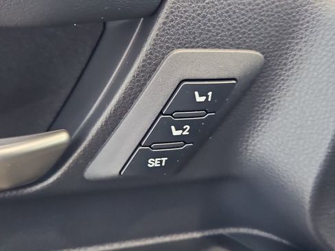 New 2026 Toyota 4Runner Platinum AWD/4WD image 9