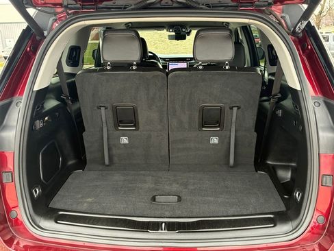 Used 2023 Jeep Grand Cherokee L Limited w/ Luxury Tech Group II image 13