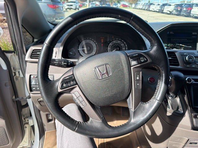 Used 2015 Honda Odyssey Touring Elite image 11