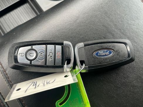 Used 2021 Ford F350 Platinum AWD/4WD image 32