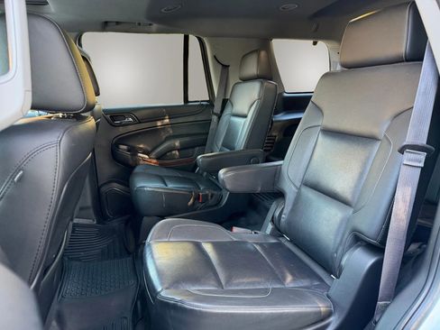 Used 2016 GMC Yukon SLT w/ HD Trailering Package image 39