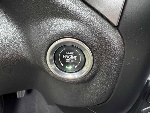 Used 2019 Chevrolet Silverado 1500 RST image 35