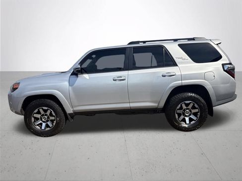 Used 2019 Toyota 4Runner TRD Off-Road Premium AWD/4WD image 10