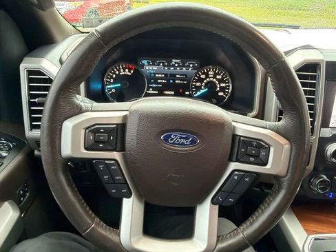 Used 2019 Ford F150 King Ranch w/ Equipment Group 601A Luxury AWD/4WD image 18