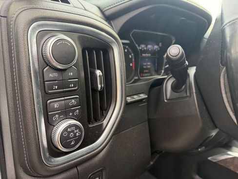 Used 2019 GMC Sierra 1500 Denali w/ Denali Ultimate Package AWD/4WD image 8