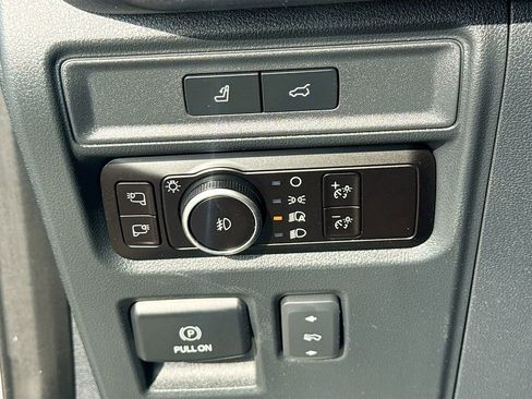 Used 2023 Ford Expedition Platinum RWD image 10