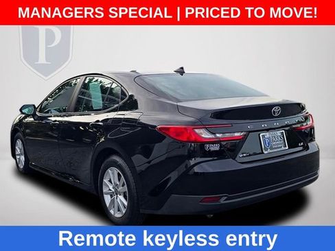 Used 2025 Toyota Camry LE FWD image 9
