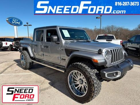 Used 2021 Jeep Gladiator Sport image 1