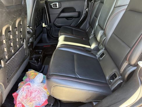 Used 2020 Jeep Gladiator Rubicon image 22