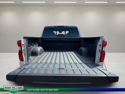 New 2026 Chevrolet Silverado 1500 ZR2 w/ LPO, Dark Essentials Package