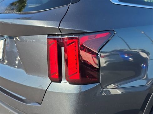 Certified 2024 Kia Sorento S w/ Panoramic Sunroof Package image 10