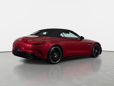 Used 2025 Mercedes-Benz SL 63 AMG 4MATIC image 7