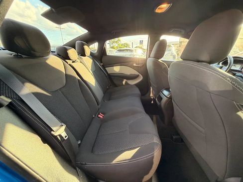 Used 2015 Dodge Dart SXT FWD image 24