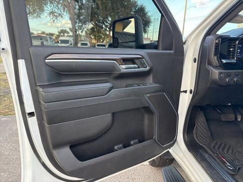 Used 2024 Chevrolet Silverado 2500 LT image 23