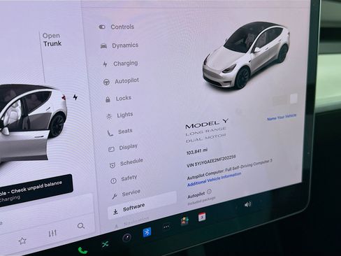 Used 2021 Tesla Model Y Long Range image 31