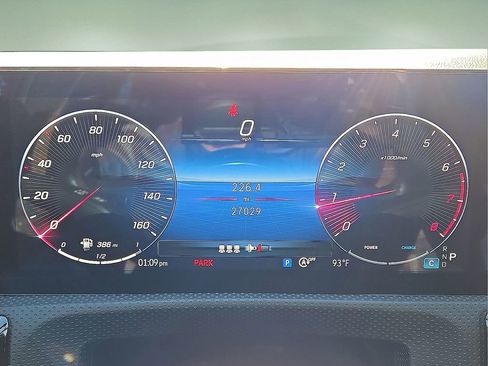 Used 2025 Mercedes-Benz CLA 250 image 26
