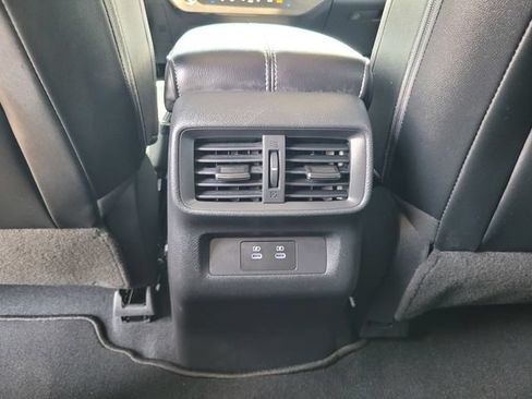 Certified 2025 Nissan Murano SL w/ Cargo Package AWD/4WD image 17
