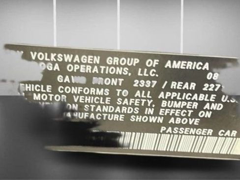 Used 2018 Volkswagen Passat 2.0T R-Line FWD image 14