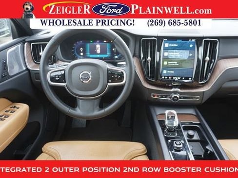 Used 2023 Volvo XC60 B5 Ultimate image 14
