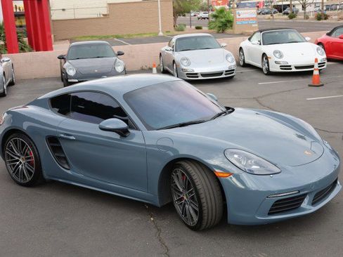 Used 2017 Porsche 718 Cayman S image 11