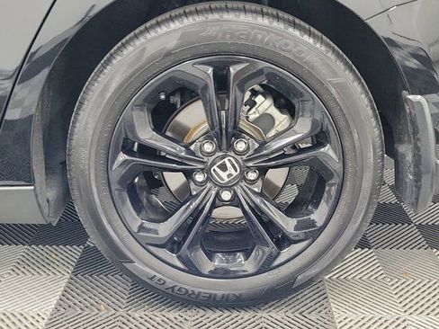Certified 2025 Honda Accord SE image 10