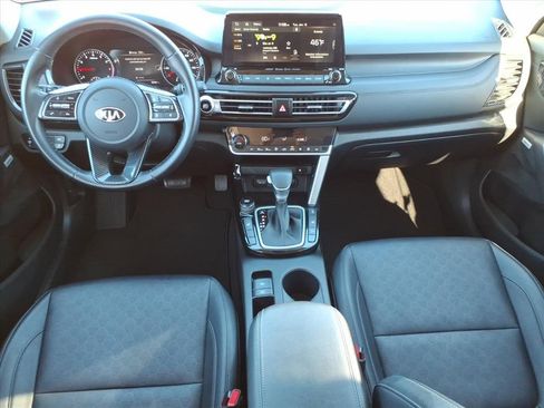 Used 2021 Kia Seltos SX w/ SX Sunroof Package image 8