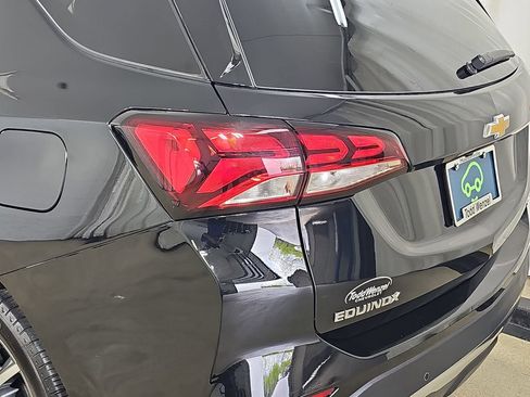 Used 2024 Chevrolet Equinox LT AWD/4WD image 39