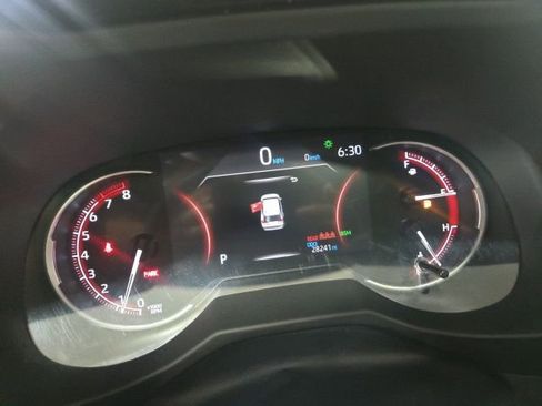 Used 2025 Toyota RAV4 XLE w/ Convenience Package image 14