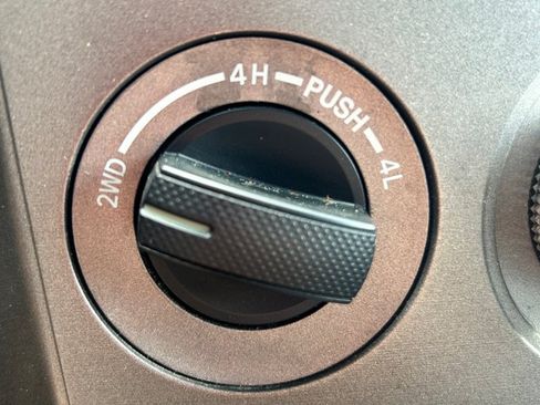 Used 2016 Toyota Sequoia Platinum AWD/4WD image 25