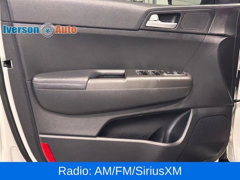 Used 2018 Kia Sportage LX w/ LX Technology Package FWD image 13
