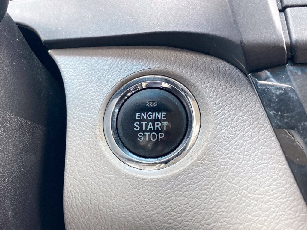 Used 2015 Toyota Sienna XLE Premium FWD image 23