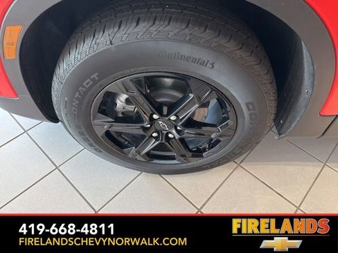 New 2025 Chevrolet Blazer LT w/ Convenience Package image 13