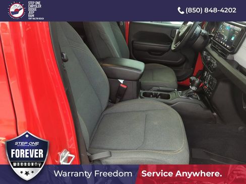 Used 2024 Jeep Wrangler Unlimited Sport AWD/4WD image 33