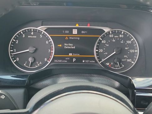 Used 2025 Nissan Pathfinder SL AWD/4WD image 11