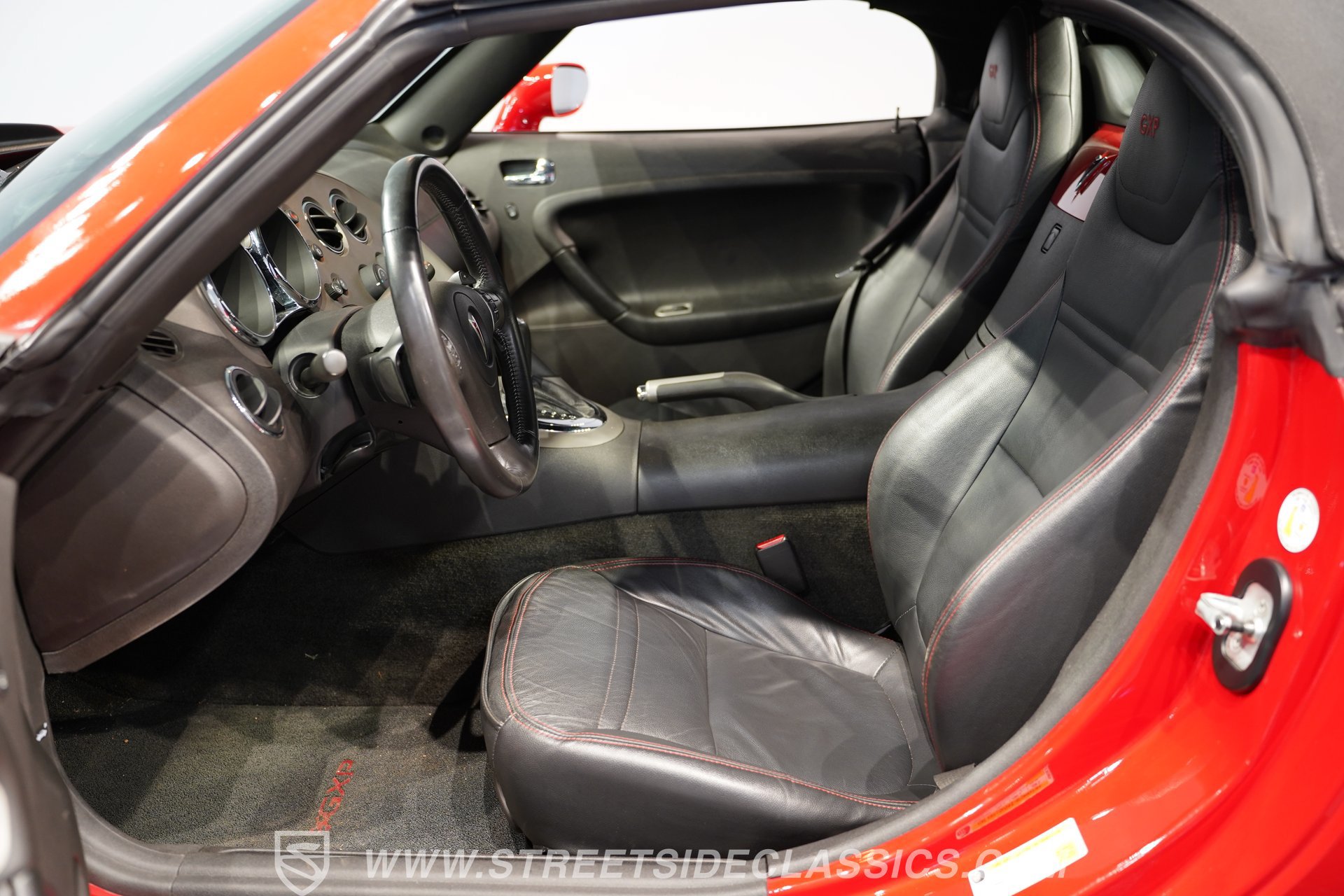 Used 2007 Pontiac Solstice GXP RWD image 38