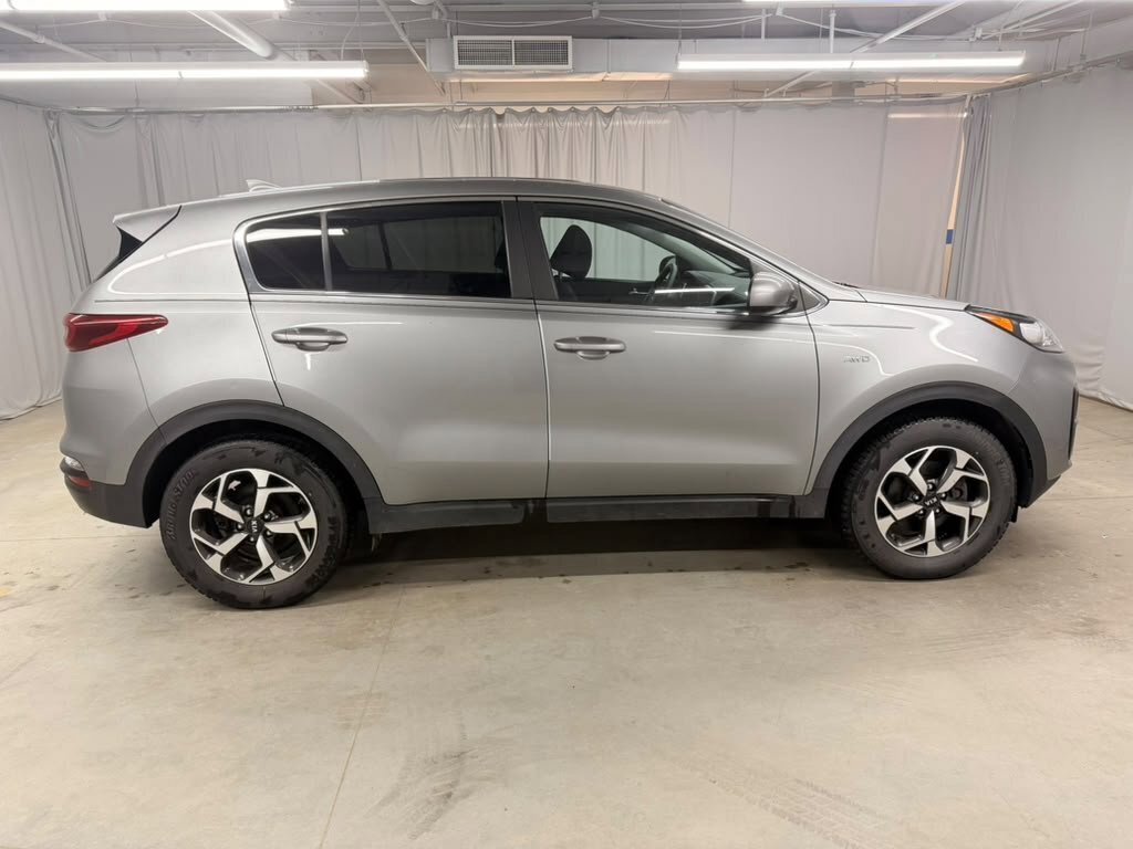 Used 2021 Kia Sportage LX AWD/4WD image 17