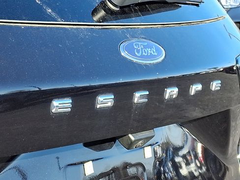 Certified 2022 Ford Escape SE image 29