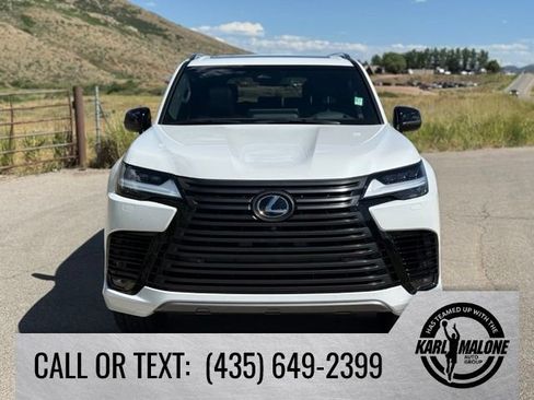 Used 2026 Lexus LX 700h Overtrail AWD/4WD image 8