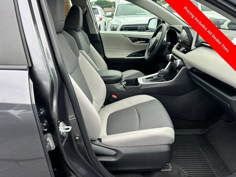 Used 2023 Toyota RAV4 XLE w/ Convenience Package FWD image 24