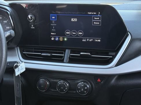 Certified 2024 Chevrolet Trax LS image 18