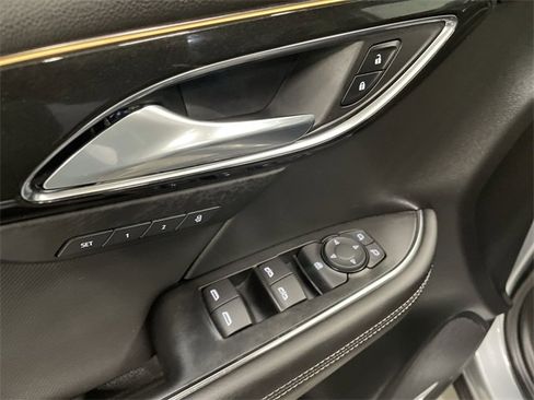 Certified 2025 Buick Envision Preferred image 21