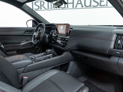 Used 2024 Nissan Pathfinder Rock Creek image 22