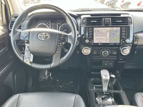Used 2024 Toyota 4Runner TRD Off-Road Premium image 9