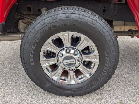 Used 2018 Ford F250 XLT w/ XLT Premium Package AWD/4WD image 16