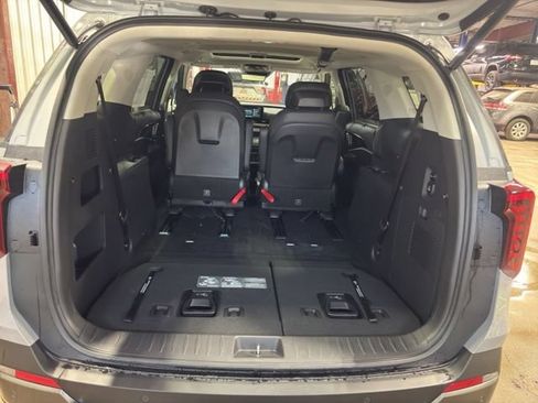 New 2026 Kia Carnival SX Prestige FWD image 17